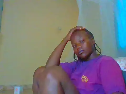 Snapshot of candycrusha chatting on 06-14-26, 06:04 candycrusha online show from 06-14-26, 06:04