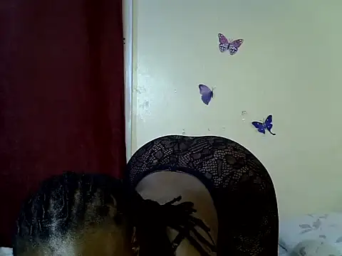 Snapshot of Rasta_tattoooed chatting on 07-17-26, 12:56 Rasta tattoooed online show from 07-17-26, 12:56