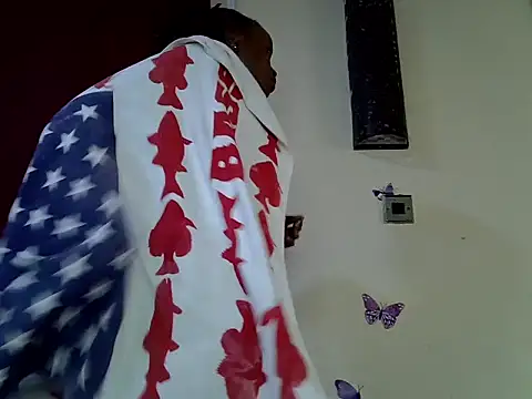 Snapshot of Rasta_tattoooed chatting on 07-18-26, 01:15 Rasta tattoooed online show from 07-18-26, 01:15