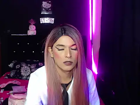 madame kitty online show from 07-14-26, 03:11