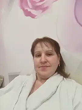Snapshot of ViolettaLove888 chatting on 06-13-26, 05:55 ViolettaLove888 online show from 06-13-26, 05:55