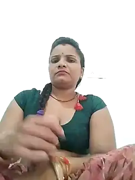 Snapshot of Cut_rani64 chatting on 08-04-26, 08:39 Cut rani64 online show from 08-04-26, 08:39
