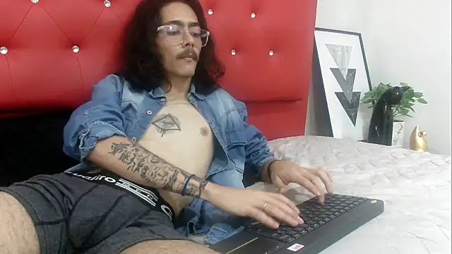 bigcock robert online show from 06-20-26, 07:49