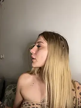 DariaSellen online show from 06-17-26, 08:43