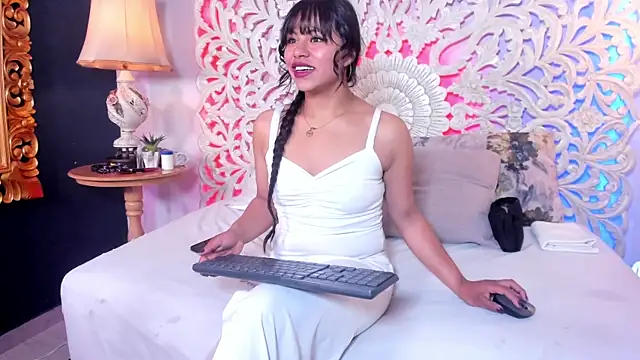 Natasha rosee  online show from 07-30-26, 11:09