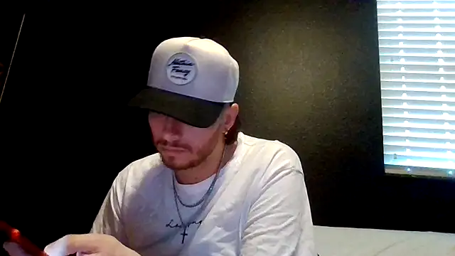 Mikecloudyhawk online show from 06-22-26, 01:07