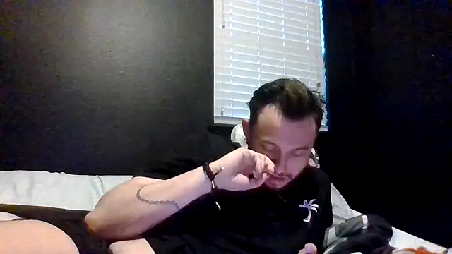 Mikecloudyhawk online show from 06-27-26, 03:22
