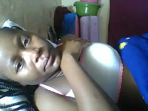 Snapshot of Rehemaj5 chatting on 06-21-26, 01:52 Rehemaj5 online show from 06-21-26, 01:52