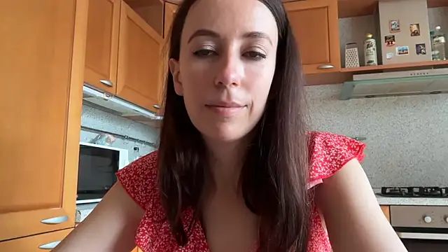 Snapshot of Flamingo_Queen chatting on 06-19-26, 06:07 Flamingo Queen online show from 06-19-26, 06:07