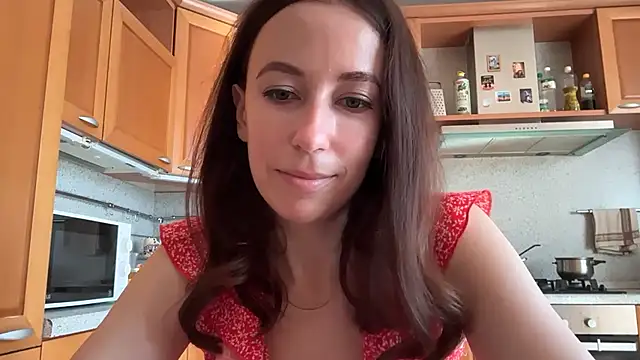 Snapshot of Flamingo_Queen chatting on 06-22-26, 06:10 Flamingo Queen online show from 06-22-26, 06:10