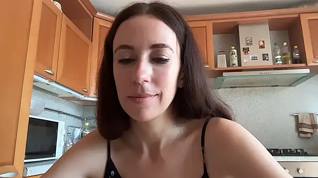 Snapshot of Flamingo_Queen chatting on 07-20-26, 05:44 Flamingo Queen online show from 07-20-26, 05:44