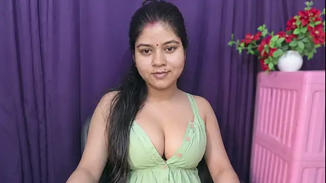 Snapshot of Anushka826 chatting on 06-07-26, 05:49 Anushka826 online show from 06-07-26, 05:49