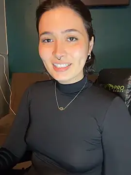 sweetchloe   online show from 06-19-26, 08:34