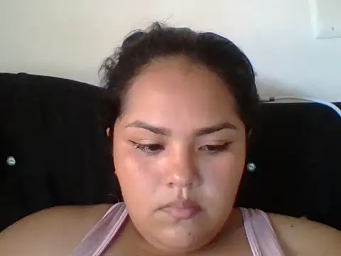 MiaBloom0 online show from 07-28-26, 06:20