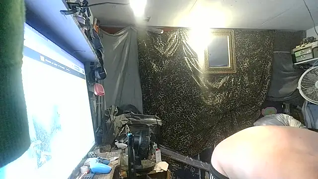 CrowdedAmbrosia8 online show from 08-07-26, 05:09