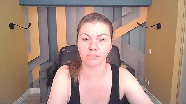 LunaKissesx online show from 06-09-26, 05:52