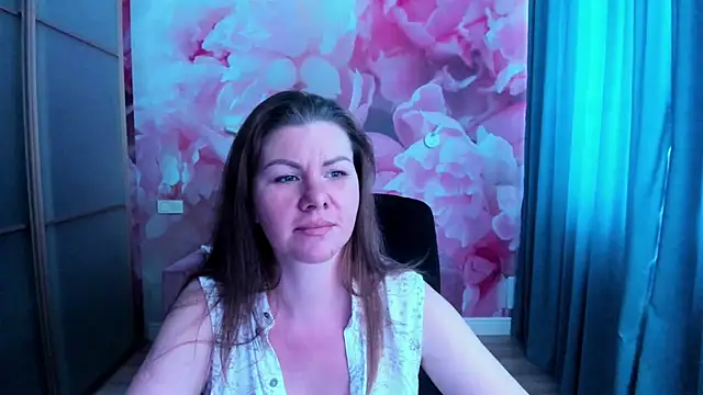 LunaKissesx online show from 06-21-26, 11:24