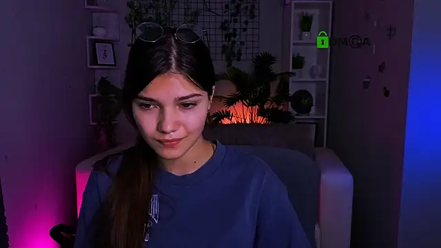 kiaraa belle online show from 06-19-26, 10:19