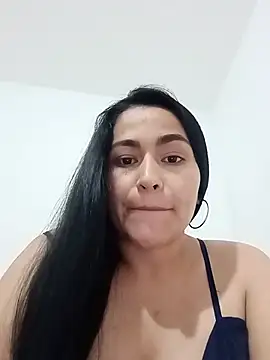 Carolina Velez pm online show from 06-09-26, 03:51