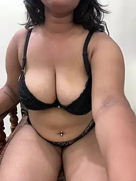 Nottyy Bella  online show from 06-30-26, 04:57