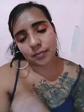 Snapshot of Arennita chatting on 06-11-26, 09:02 Arennita online show from 06-11-26, 09:02