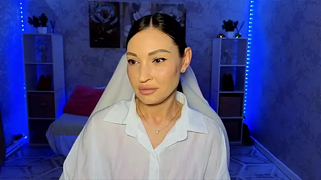 NikoleMills online show from 07-07-26, 06:16