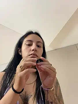 IvyDove online show from 07-30-26, 01:04