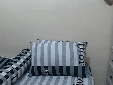 GorgeousPinay x online show from 06-19-26, 04:39