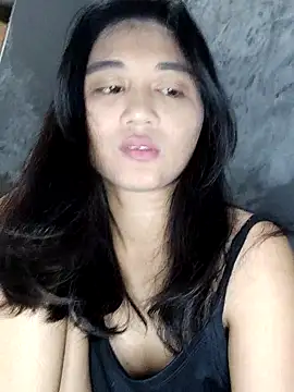 Snapshot of Rayya_4yy chatting on 06-23-26, 02:42 Rayya 4yy online show from 06-23-26, 02:42