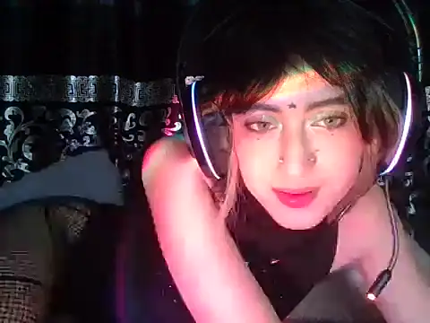 Snapshot of kittenpasive30 chatting on 06-16-26, 11:40 kittenpasive30 online show from 06-16-26, 11:40