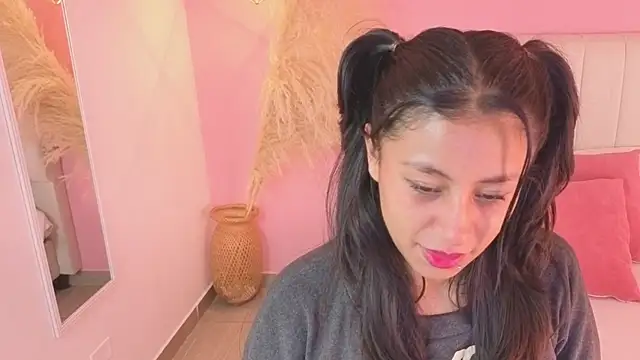 valeria  torres online show from 06-19-26, 11:14