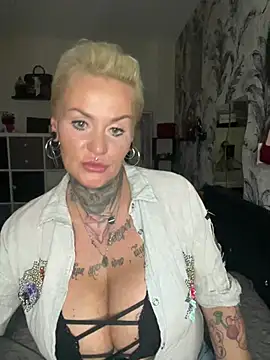 Snapshot of InkedMissLaBaehm chatting on 07-14-26, 10:04 InkedMissLaBaehm online show from 07-14-26, 10:04