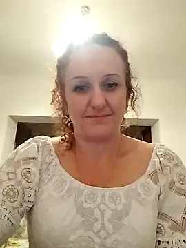 KarinaFlower99 online show from 06-18-26, 08:02