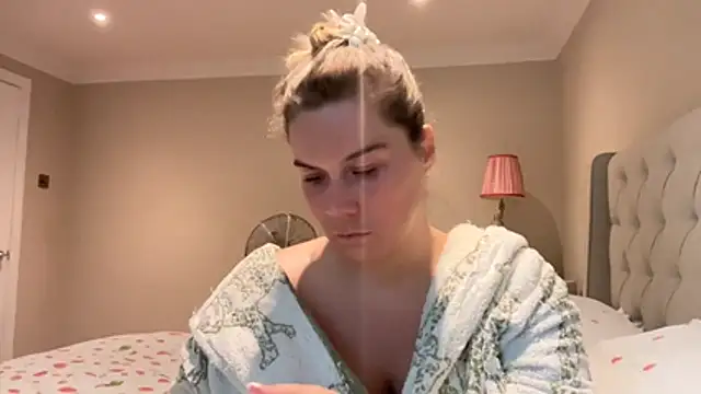 erincheshire online show from 06-12-26, 05:23