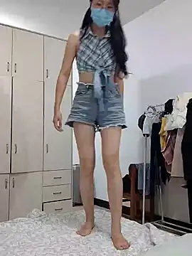xiaomin666 online show from 06-18-26, 02:21