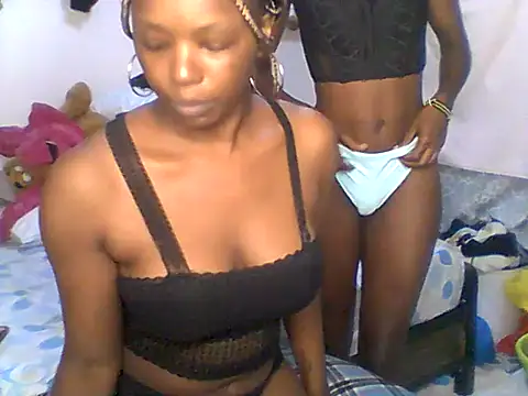 Ladysweetness23 online show from 06-30-26, 04:13