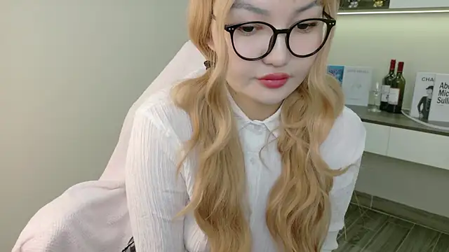 sakuraclover online show from 06-25-26, 05:12