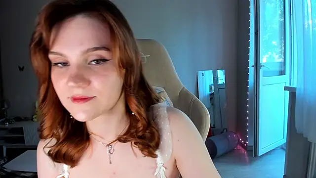 Snapshot of amelia_braun chatting on 06-15-26, 01:52 amelia braun online show from 06-15-26, 01:52