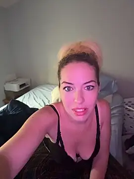 Snapshot of milfymorgan chatting on 07-02-26, 05:08 milfymorgan online show from 07-02-26, 05:08