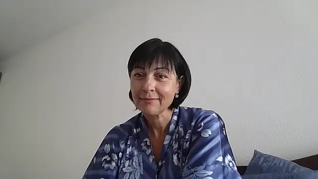 Snapshot of Lakomka499 chatting on 07-03-26, 07:04 Lakomka499 online show from 07-03-26, 07:04