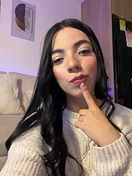 Snapshot of Mila_3 chatting on 06-15-26, 04:25 Mila 3 online show from 06-15-26, 04:25