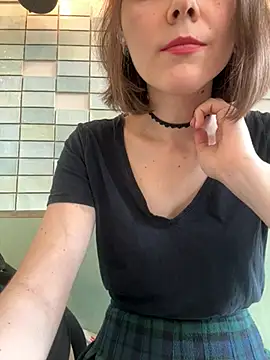 Hilda Valentine online show from 07-18-26, 12:09