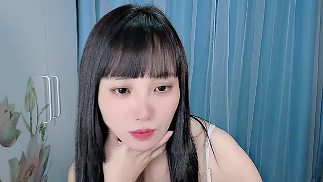 Yesqiko online show from 07-23-26, 04:49