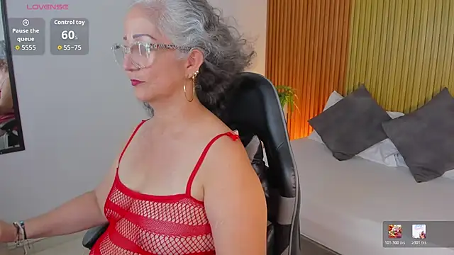 catalina villan online show from 06-24-26, 07:46