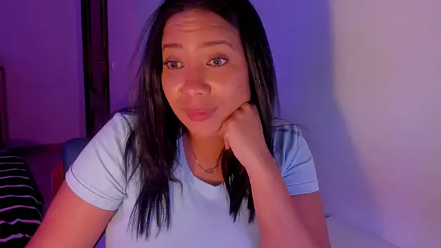 NicolePasqualott online show from 04-15-26, 08:31