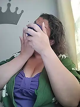  Saraqueen-- online show from 06-28-26, 06:58