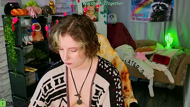 Snapshot of Candy-yeah chatting on 07-14-26, 02:05 Candy-yeah online show from 07-14-26, 02:05
