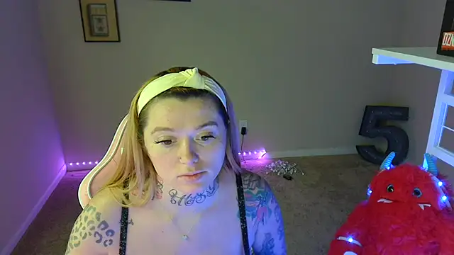 karmathevixen online show from 07-10-26, 02:52