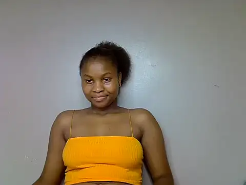 Snapshot of Swt_smiles chatting on 06-27-26, 05:45 Swt smiles online show from 06-27-26, 05:45