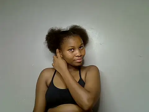 Snapshot of Swt_smiles chatting on 06-29-26, 05:14 Swt smiles online show from 06-29-26, 05:14